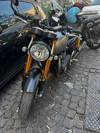 Triumph Thruxton  R 1200
