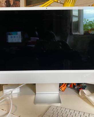 iMac 24” Retina 4.5K