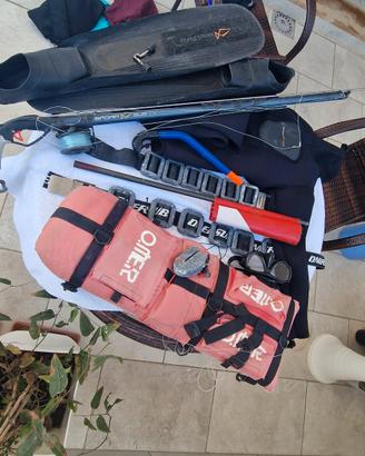 vedo attrezzatura pesca in apena