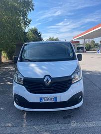 Renault Trafic Van Passo Lungo