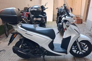 Scooter Kymco People S 200 cc.