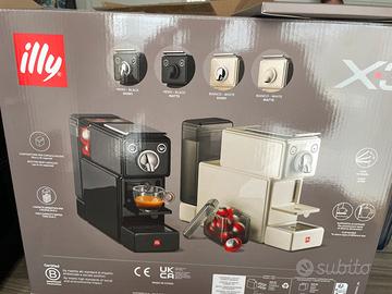 Macchinetta illy caffè x3