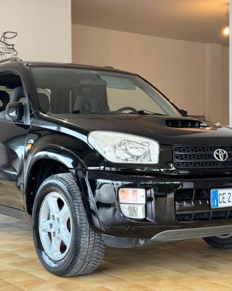 Toyota RAV 4 RAV4 2.0 Tdi D-4D cat 3 porte Sol