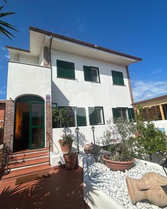 VILLA SINGOLA A ANZIO