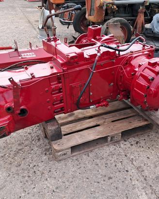 Trattore international 1455 cambio usato