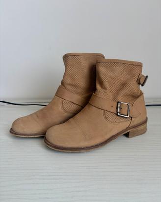 Stivaletti beige