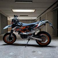 KTM 690 SMC r - 2014