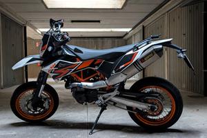 KTM 690 SMC r - 2014