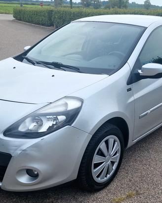 RENAULT CLIO 1.5 DCI  75 CV ANNO 2011