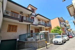Villa di 386 m² con più di 5 locali e box auto dop