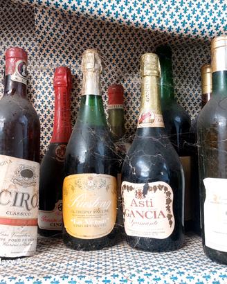 bottiglie di vino antiche