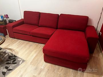 gratis divano ikea  colore  bordeaux