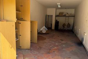 AUTORIMESSA A MODUGNO