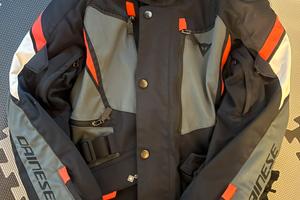 DAINESE CARVE MASTER 3 tg46 completa di protezioni