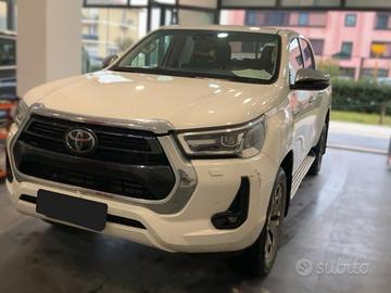 Toyota Hilux 2.8 D-4D Double Cab Executive 4x4 204