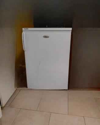 Congelatore Sottotavolo Compatto - 3 Cassetti -