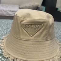 Cappello  Prada Beige