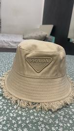 Cappello  Prada Beige