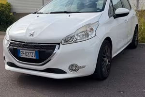 Peugeot 208 2013