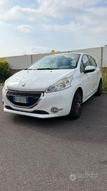 Peugeot 208 2013