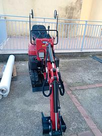 Escavatore Ama EAG100T con motore a benzina da 306