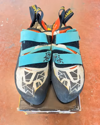 Scarpa arrampicata