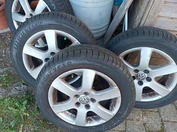 4 CERCHI IN LEGA 5 FORI  CON GOMME