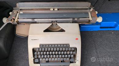macchina da scrivere antica 