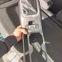 Jeep renegade consolle centrale con tasto freno a