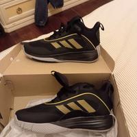 Scarpe nuove mai usate