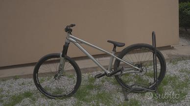 Dirt bike Commencal Absolut R 2021 Polar Silver 26