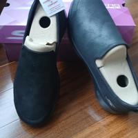 Scarpe Skechers nuove tg. 39