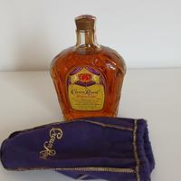 Crown Royal fine deluxe Blended Canadian Whisky