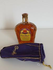 Crown Royal fine deluxe Blended Canadian Whisky