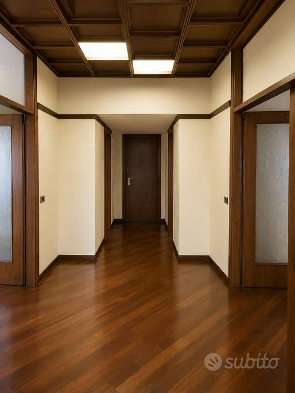 Appartamento di 172 m² con più di 5 locali e box a - Vista 3