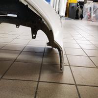 paraurti ant toyota land cruiser 2023