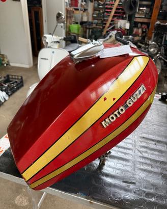 Serbatoio moto Guzzi 250