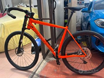 Gravel cannondale