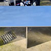 Scrivanie robuste in legno laminato