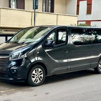 OPEL Vivaro 9 posti 2015