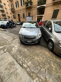 Opel corsa 1.2 gpl 2010