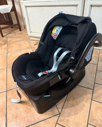Ovetto/seggiolino per auto con base Chicco