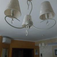 due lampadari più due appliques come nuovi 