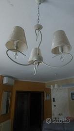 due lampadari più due appliques come nuovi 