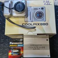 Nikon  Coolpix 880