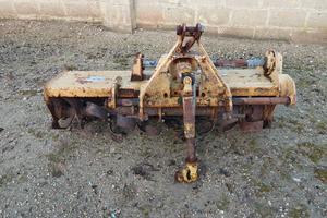 Fresa per trattore marca Sicma ZSL 140 cm lavorati