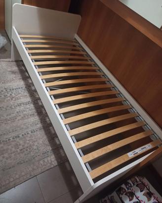 Letto singolo 90x200 con comodino