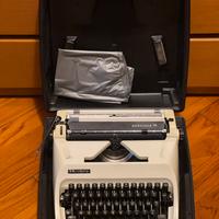 Macchina da scrivere Triumph