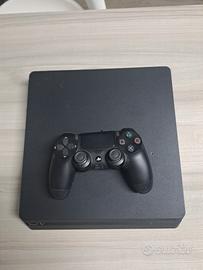 Playstation 4 Slim + sedile simulatore + 1 gioco