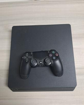 Playstation 4 Slim + sedile simulatore + 1 gioco